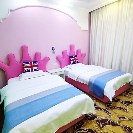 Emeishan Moon Bay Hotel Bagian luar foto