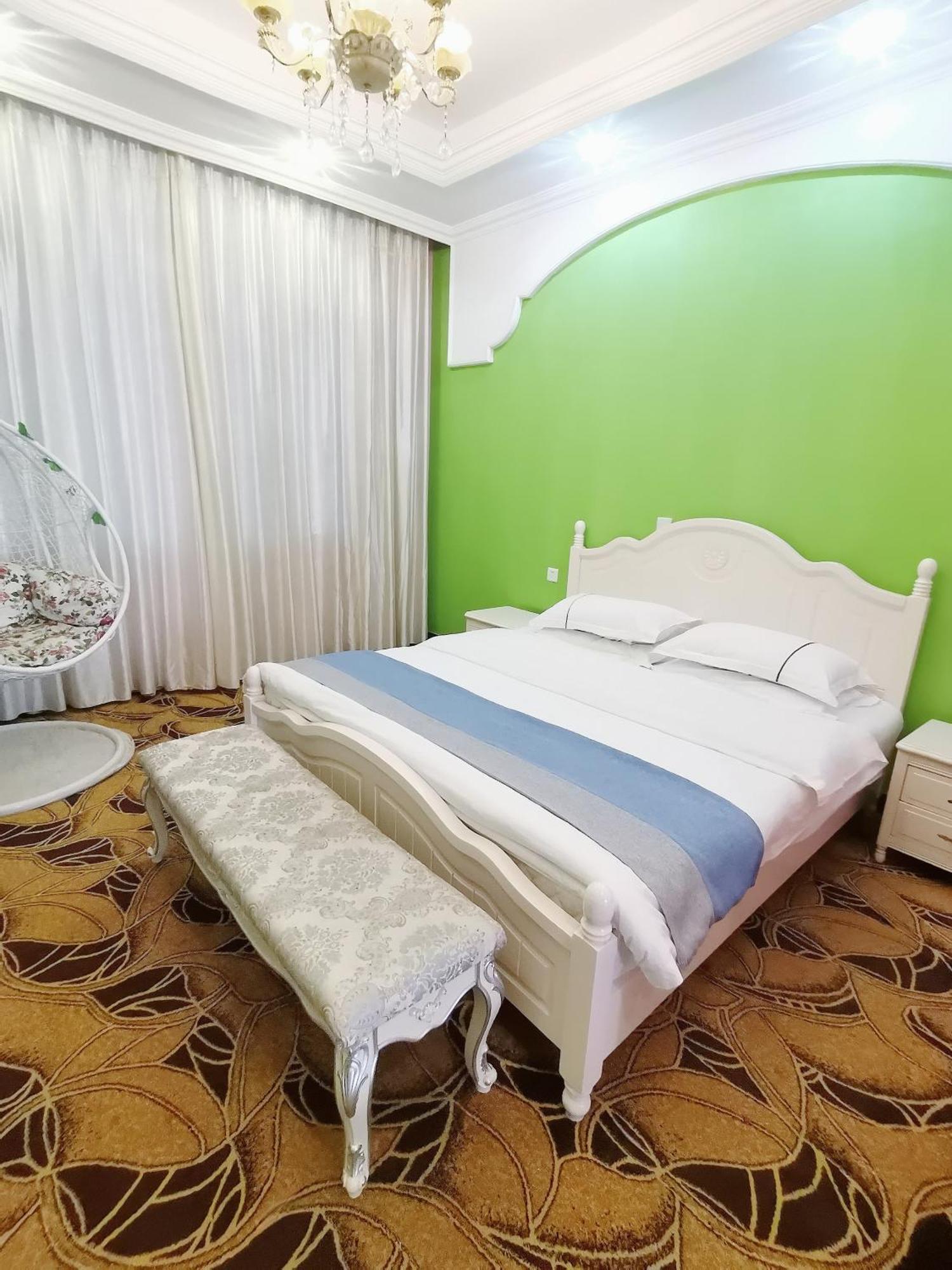 Emeishan Moon Bay Hotel Bagian luar foto