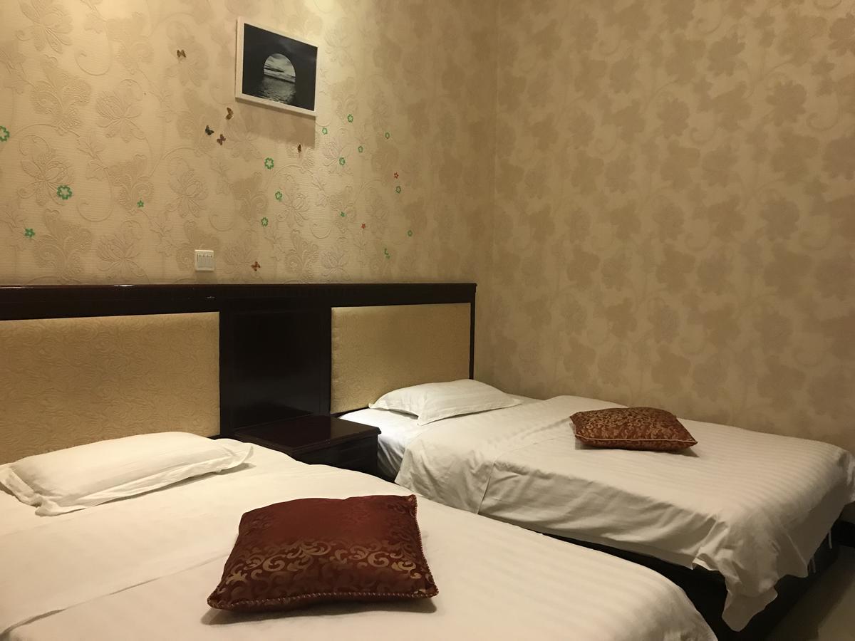 Emeishan Moon Bay Hotel Bagian luar foto